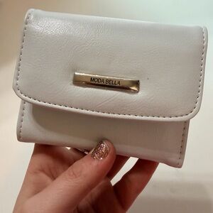 White Women's Wallet